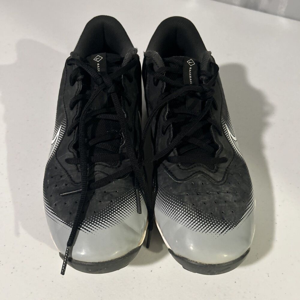Nike Baseball/Softball Cleats Black/White/Gray: Size 8.5 Men’s